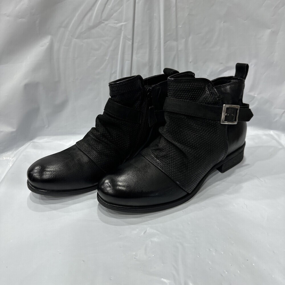 Miz Mooz Suzy Bootie Women's Size EU39 Black Leather Ankle Boot EBS994